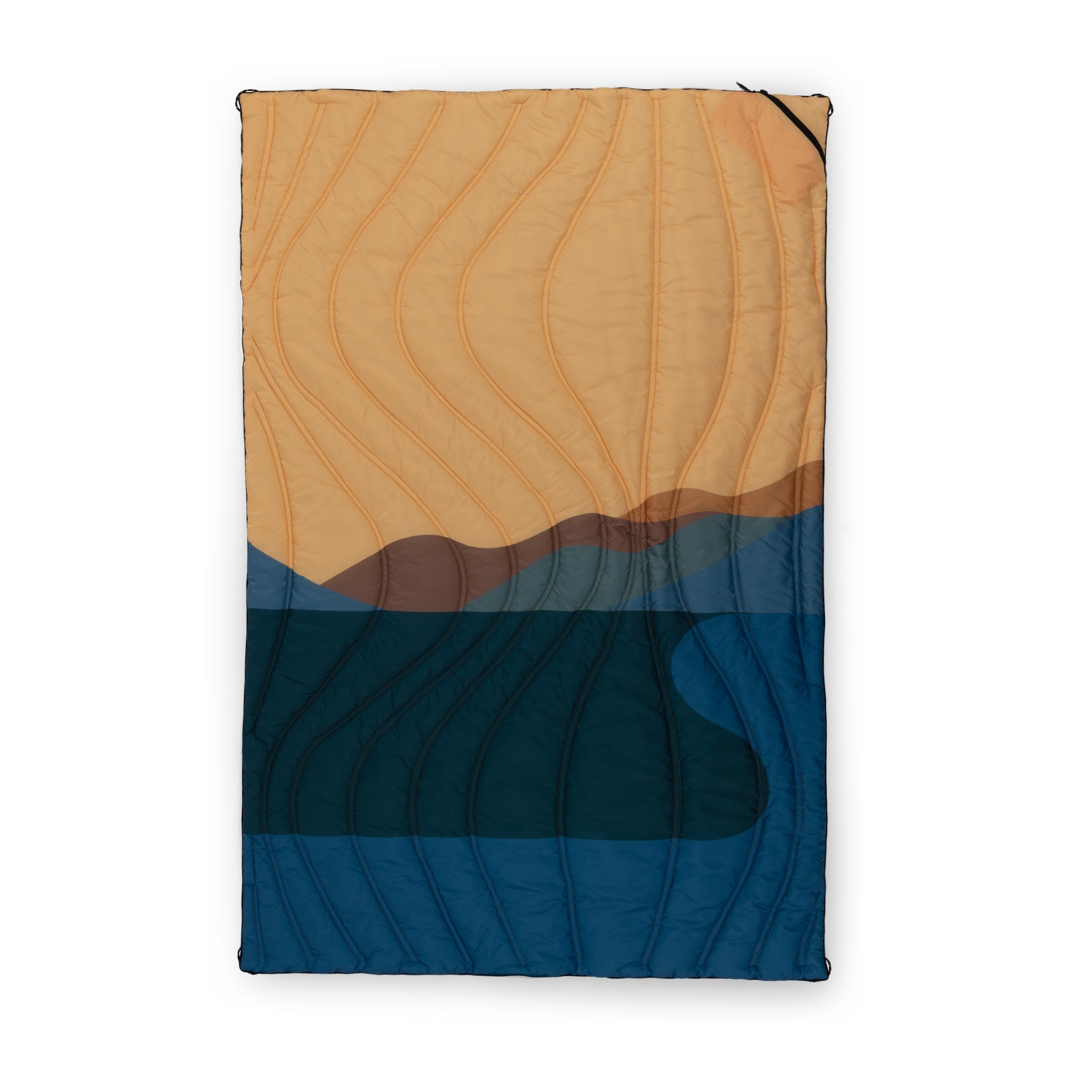 Oniva Aura Outdoor Puffer Blanket | Heirloom Boulevard